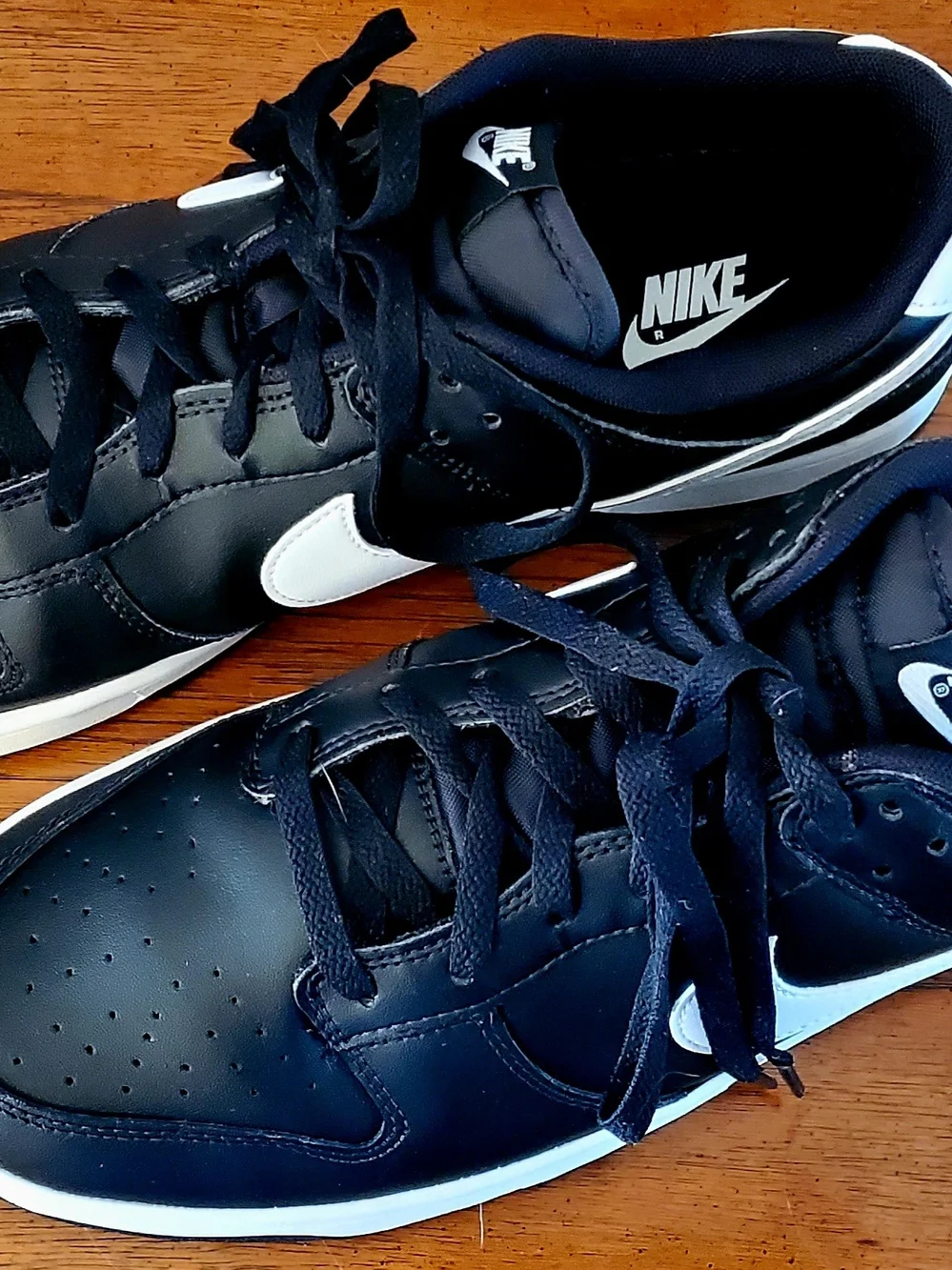 Nike classic low
